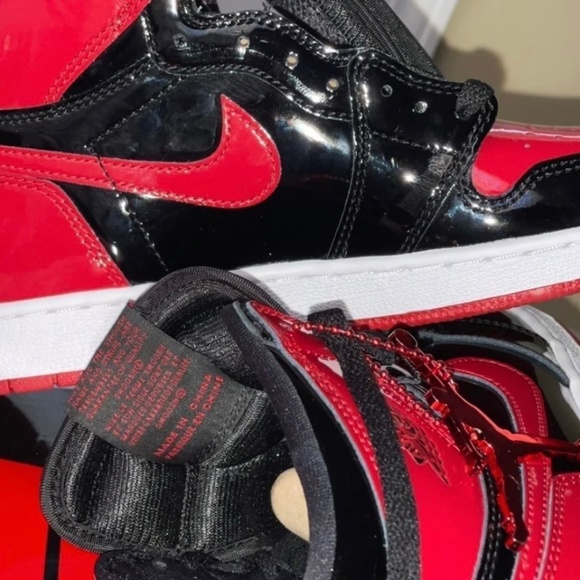 Jordan Patent Bred 1 main image 7